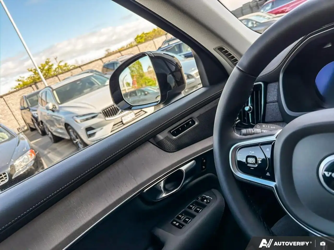 Volvo XC90 снимка Volvo XC90