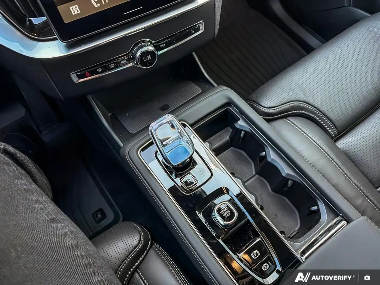 Volvo XC90 снимка Volvo XC90