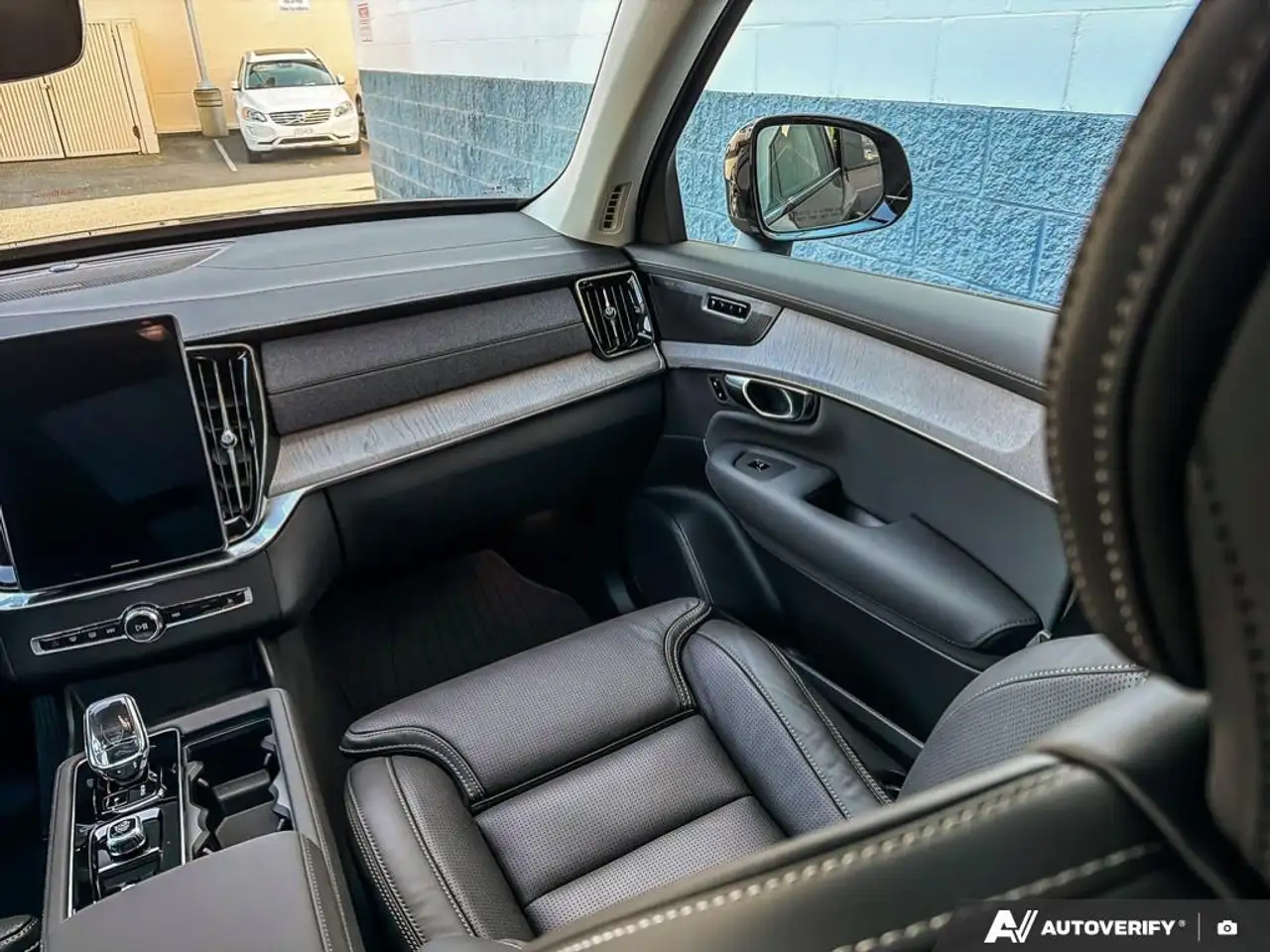 Volvo XC90 снимка Volvo XC90
