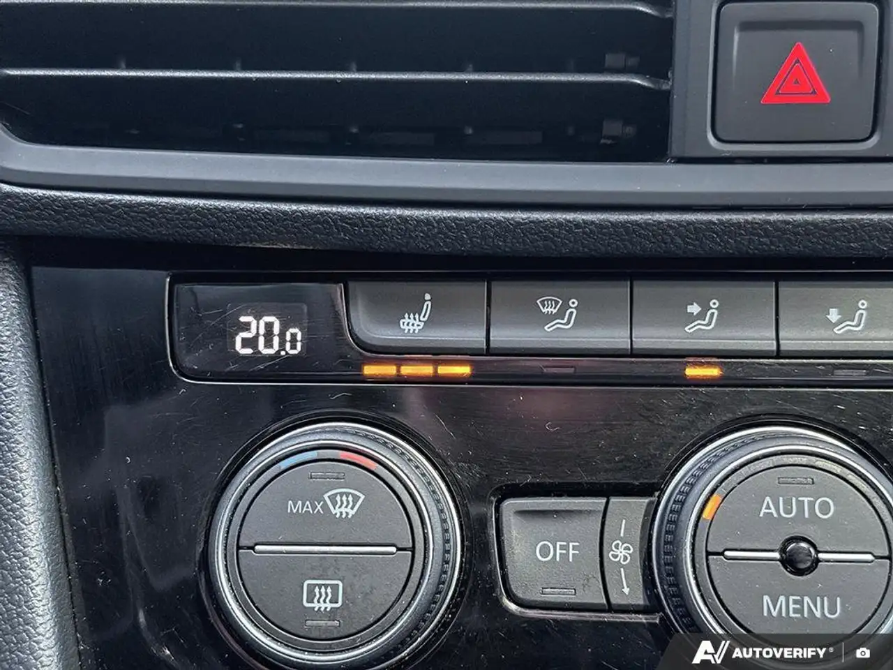 Volkswagen Jetta снимка Volkswagen Jetta