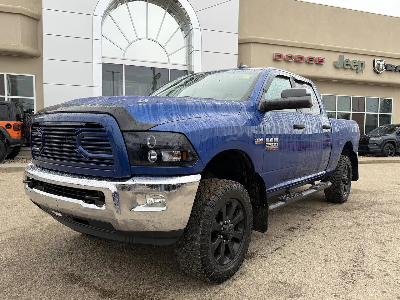 RAM 2500 снимка RAM 2500