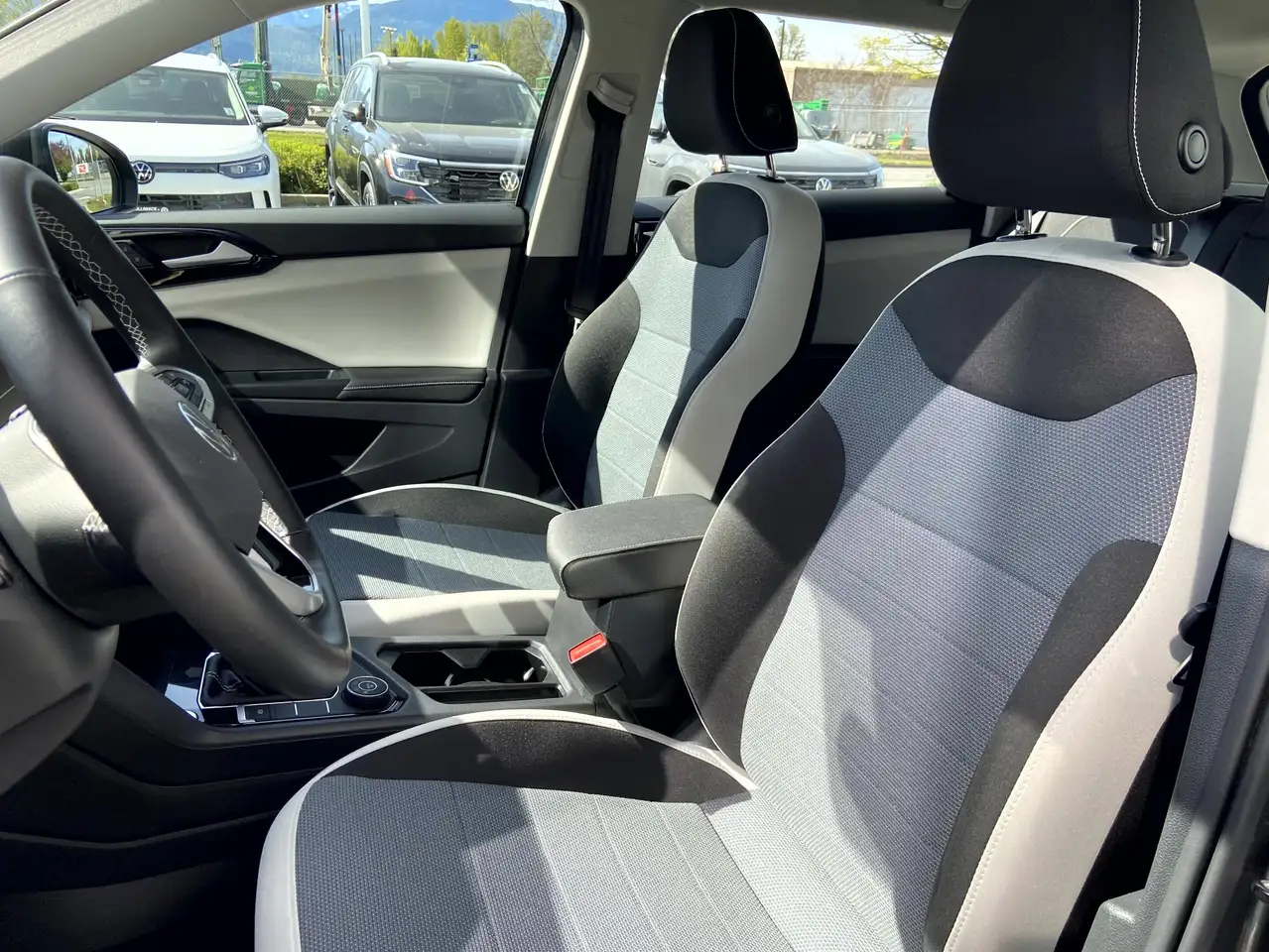 Volkswagen Taos снимка Volkswagen Taos