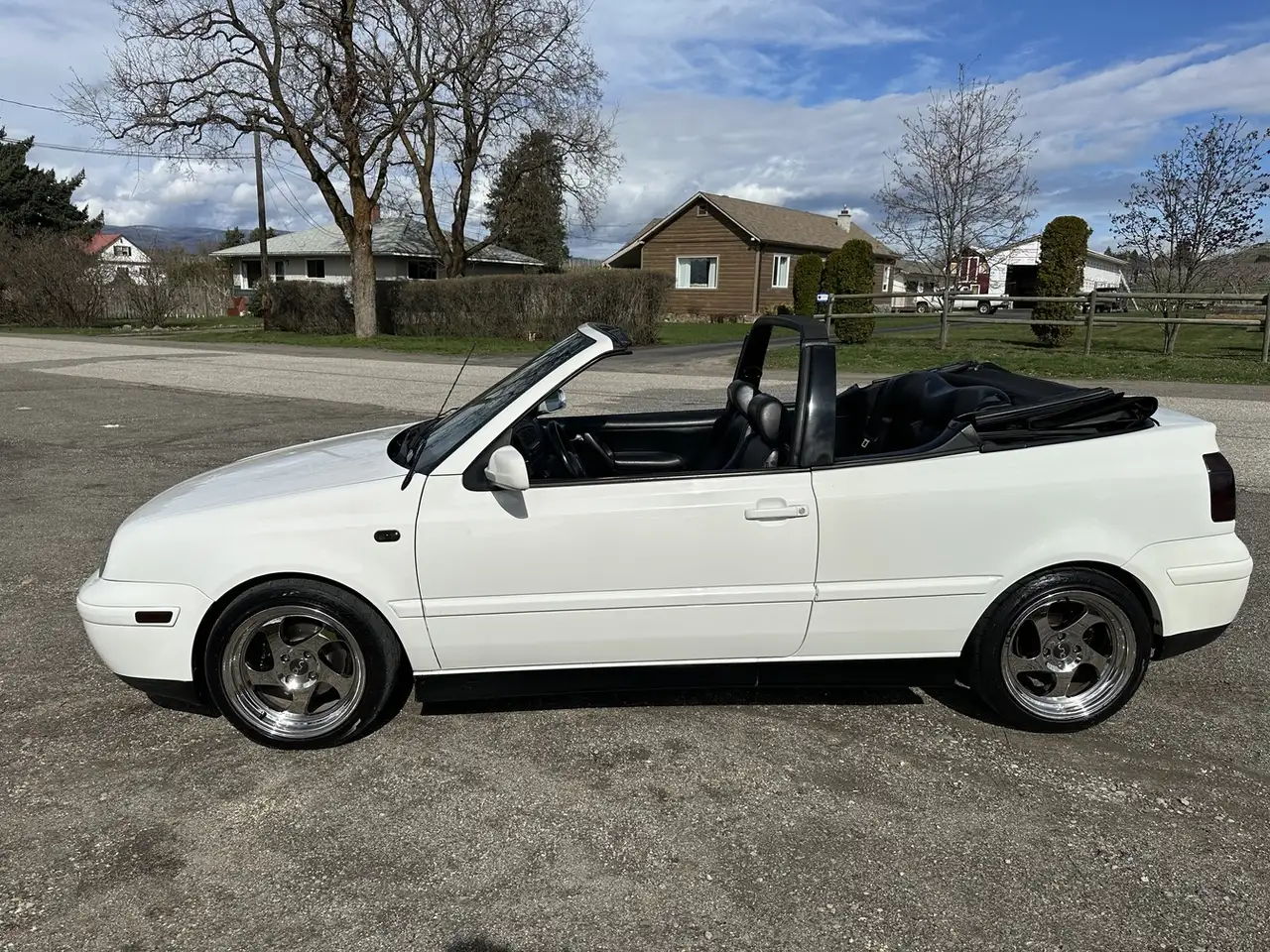 Volkswagen Cabrio photo Volkswagen Cabrio