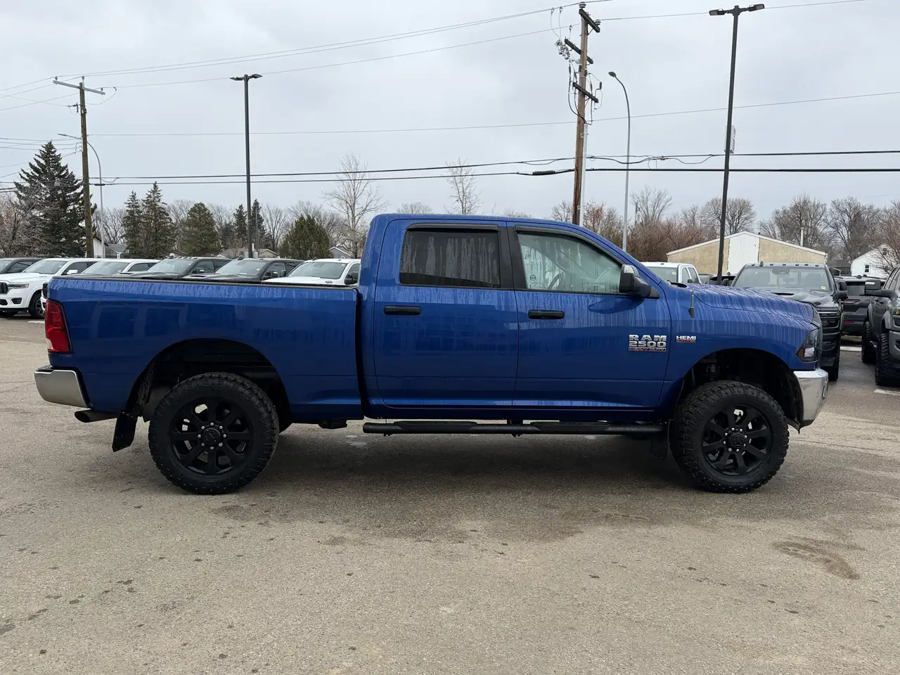 RAM 2500 снимка RAM 2500