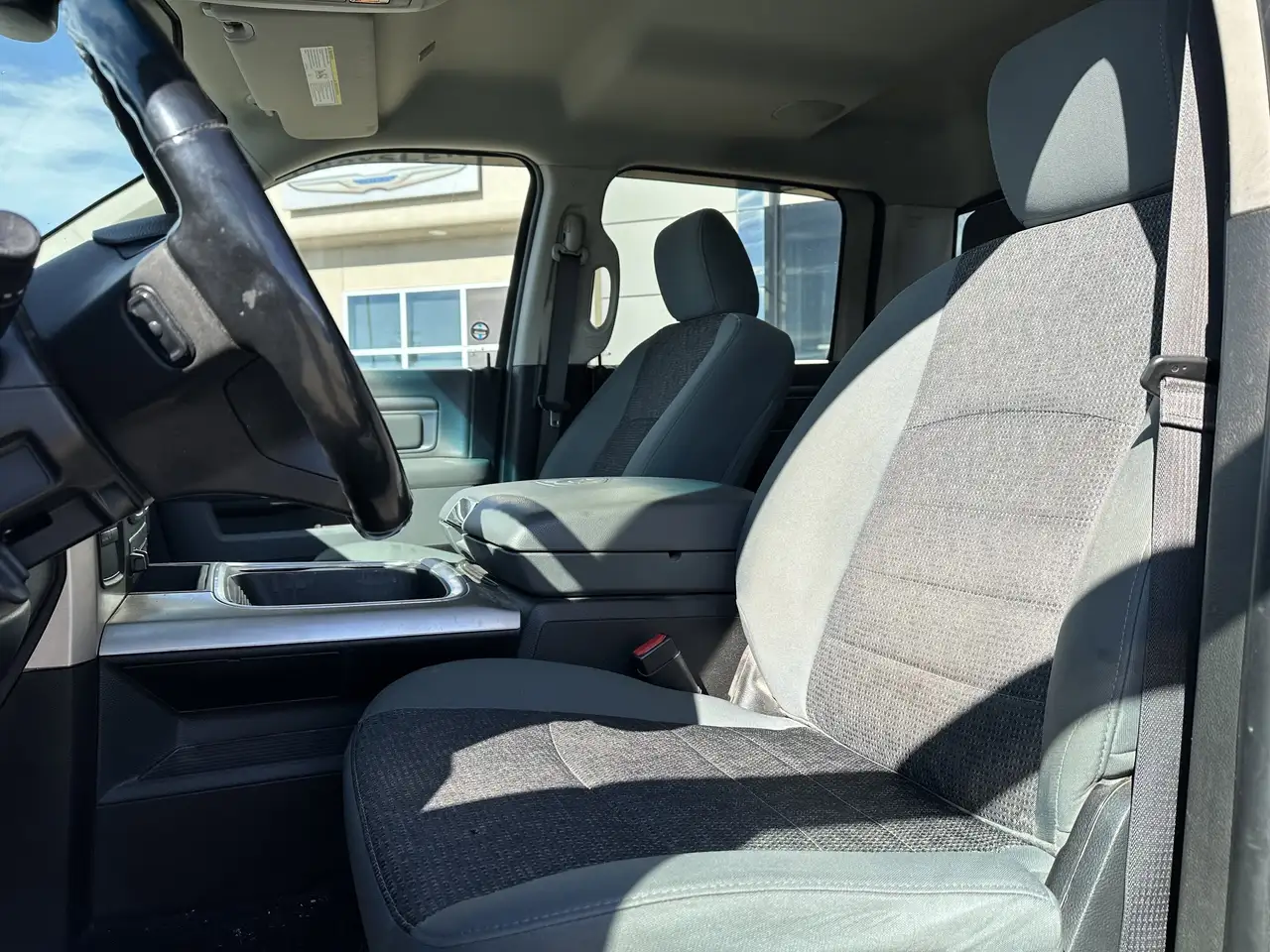 RAM 2500 снимка RAM 2500