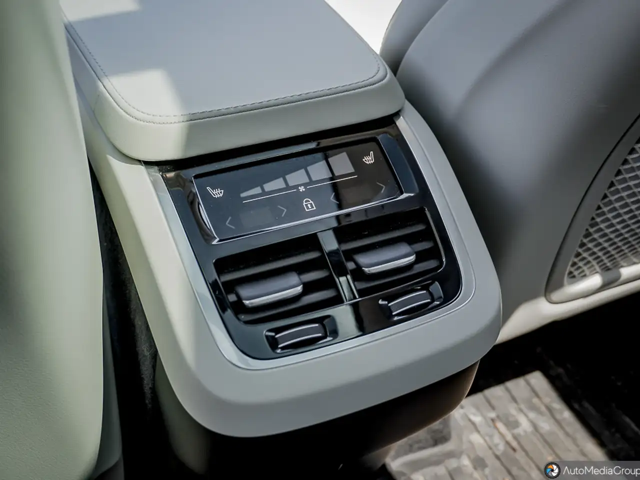 Volvo XC90 снимка Volvo XC90