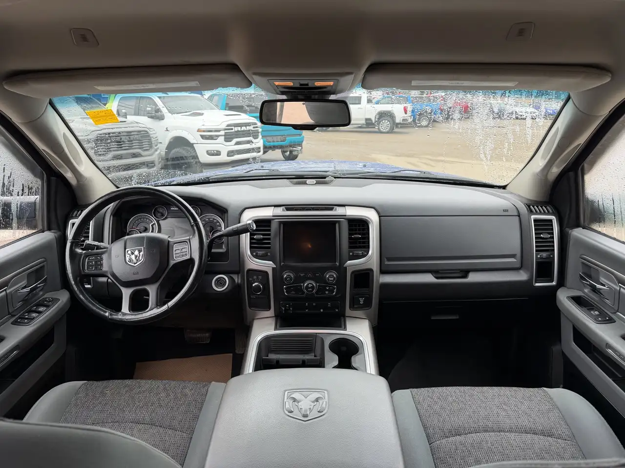 RAM 2500 снимка RAM 2500