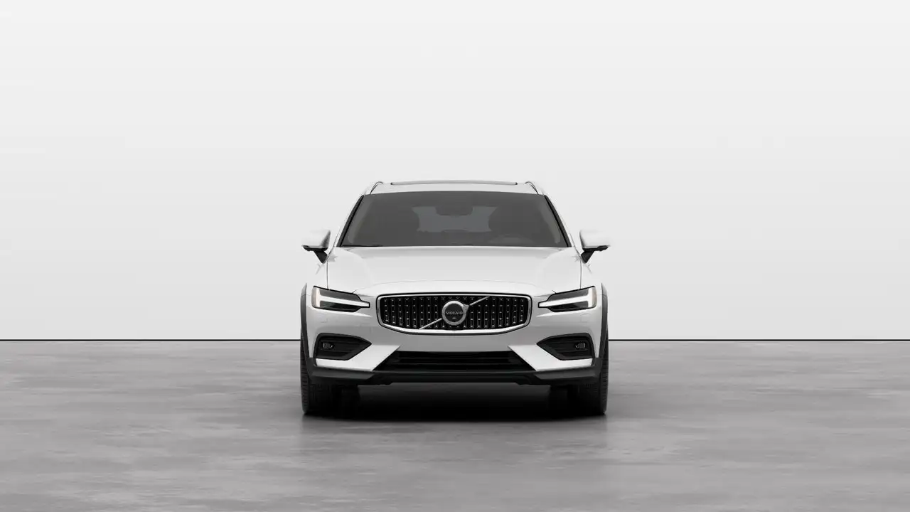 Volvo V60 Cross Country снимка Volvo V60 Cross Country