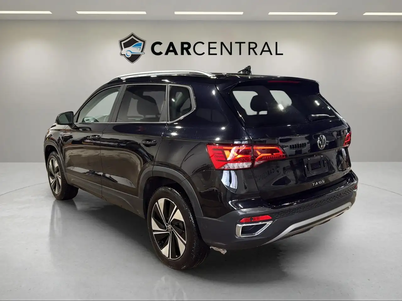 Volkswagen Taos снимка Volkswagen Taos