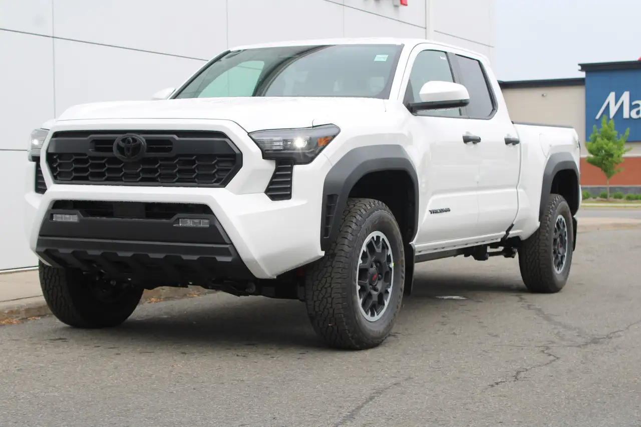 Toyota Tacoma photo Toyota Tacoma
