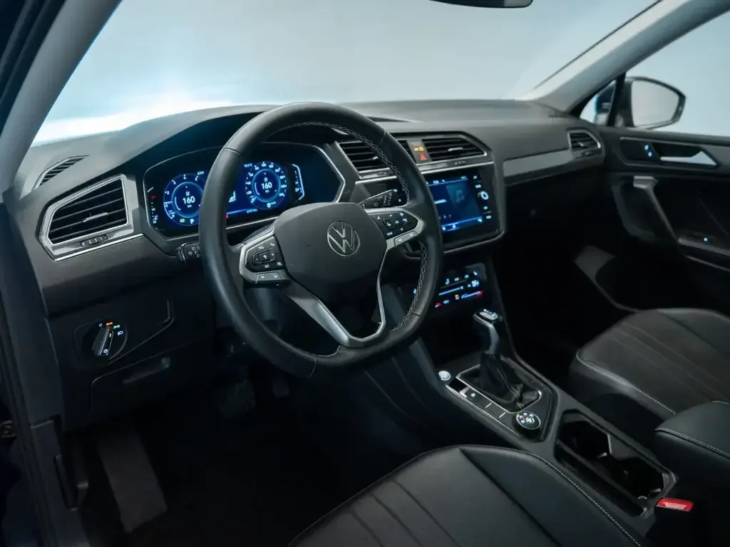 Volkswagen Tiguan снимка Volkswagen Tiguan