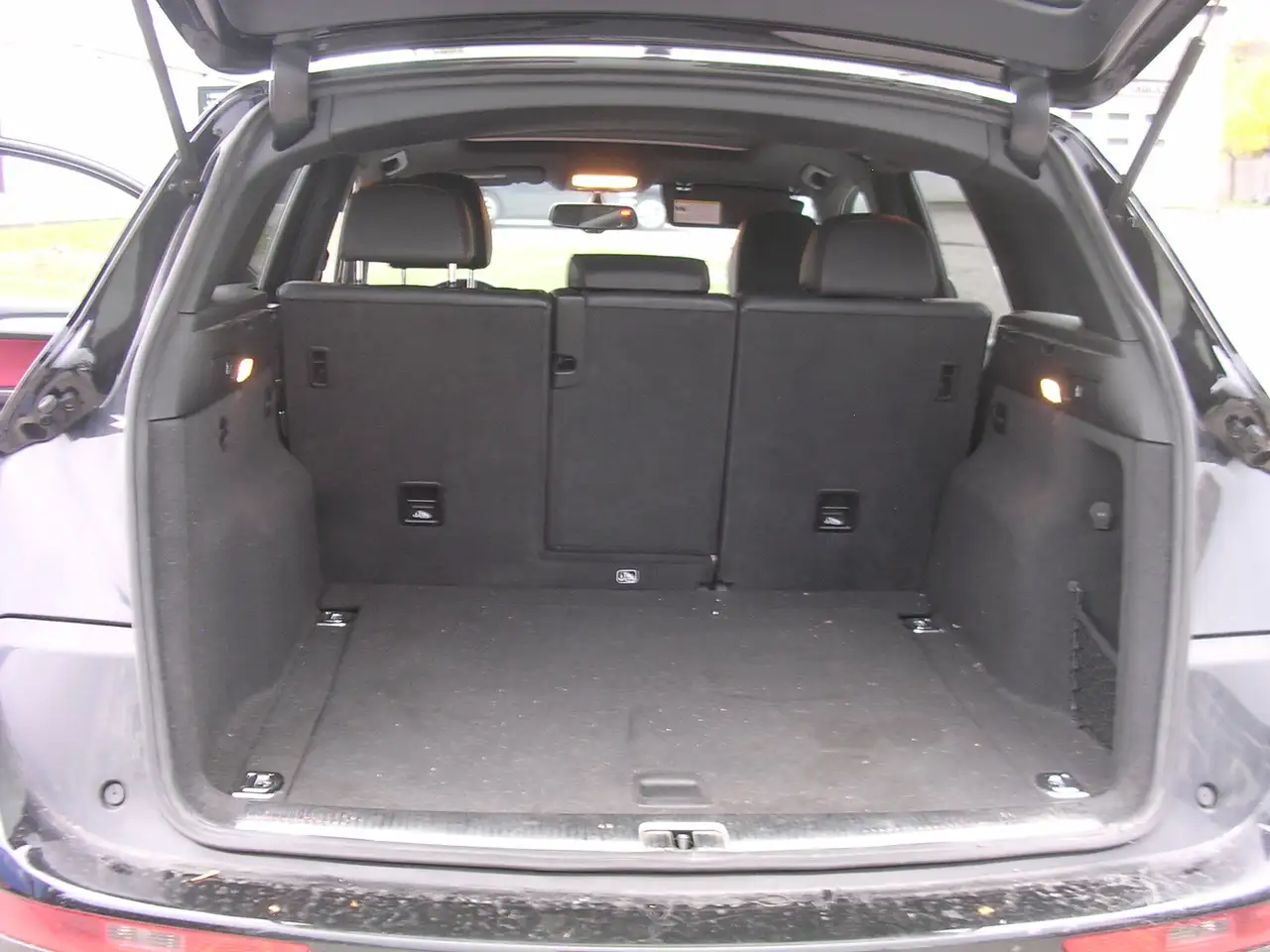 Audi SQ5 снимка Audi SQ5
