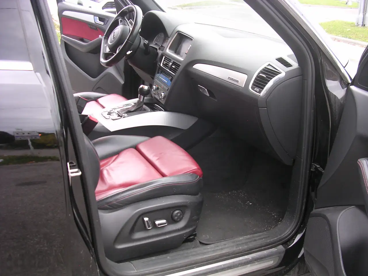 Audi SQ5 снимка Audi SQ5