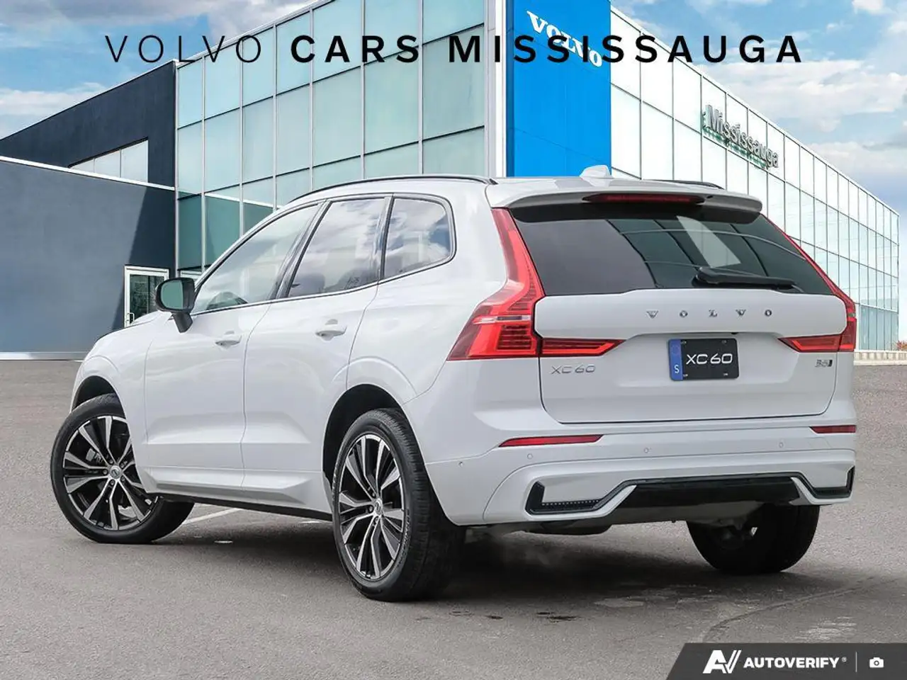 Volvo XC60 снимка Volvo XC60