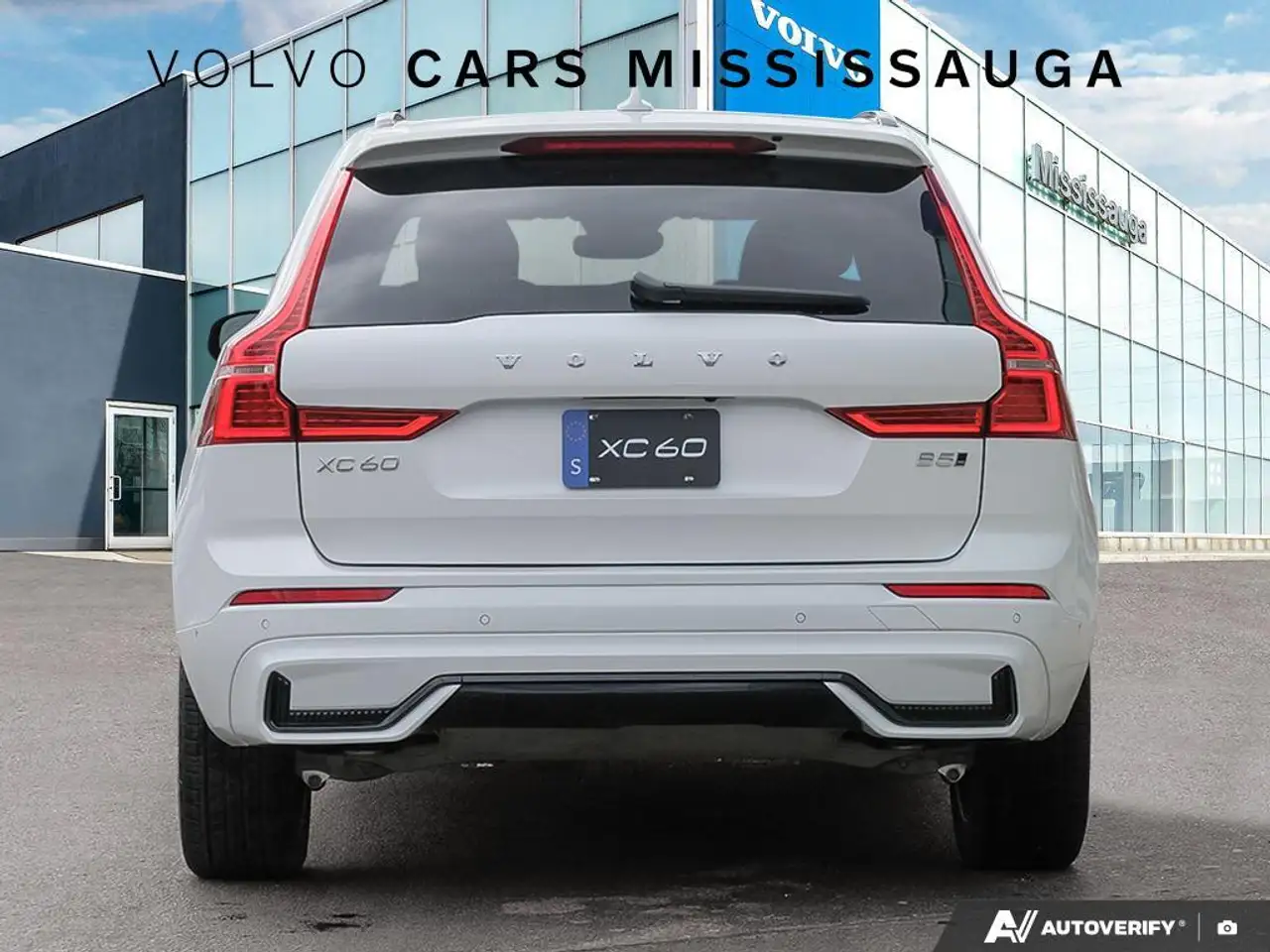 Volvo XC60 снимка Volvo XC60