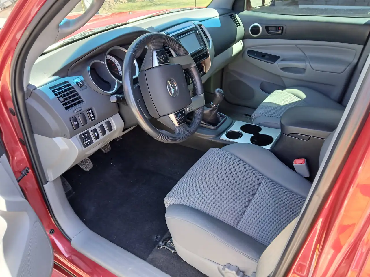 Toyota Tacoma снимка Toyota Tacoma
