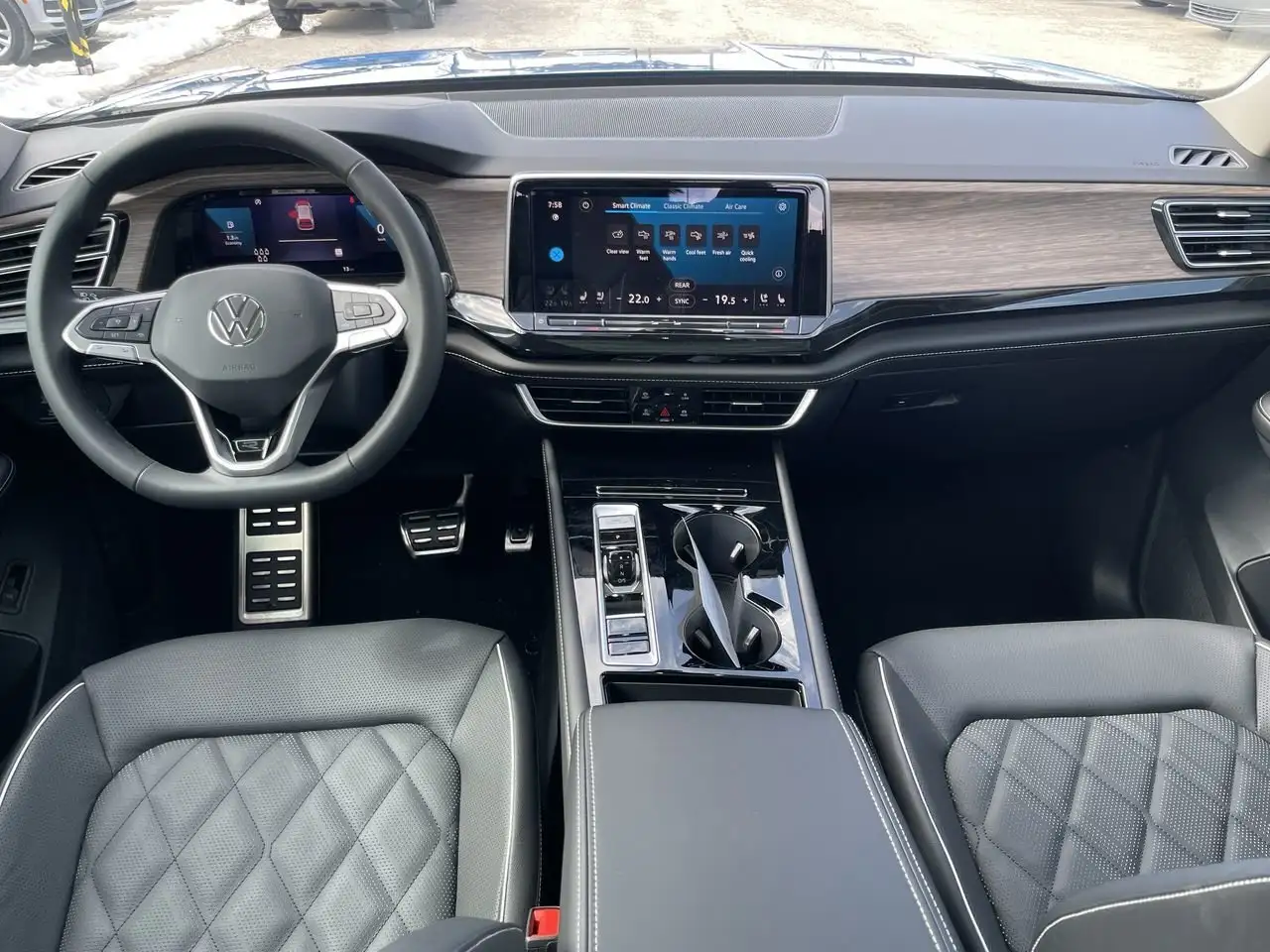 Volkswagen Atlas снимка Volkswagen Atlas