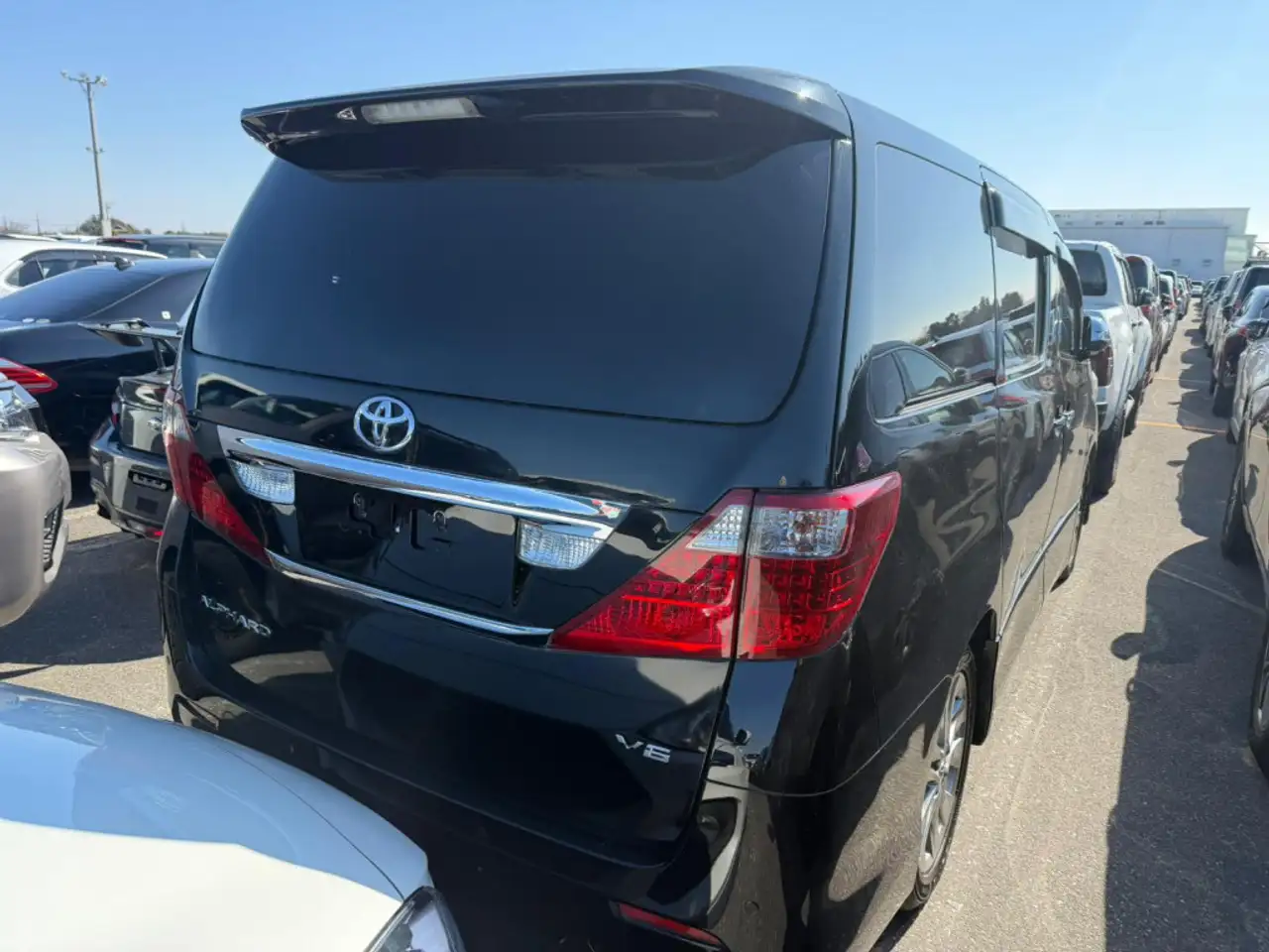 Toyota Alphard photo Toyota Alphard