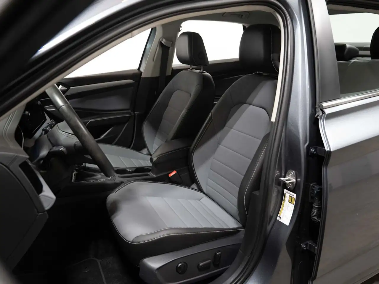 Volkswagen Jetta photo Volkswagen Jetta