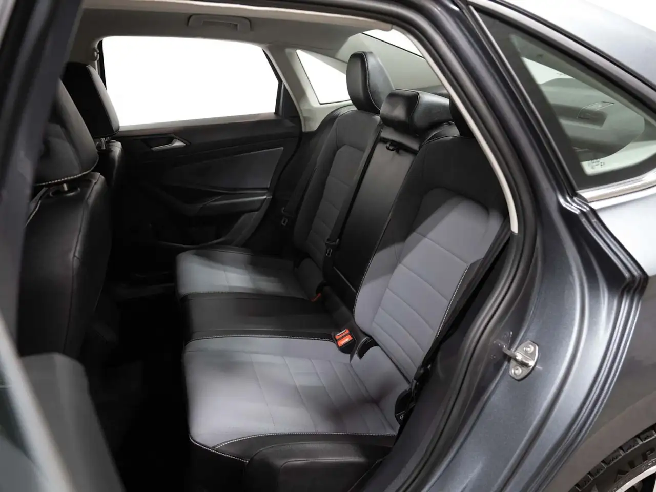 Volkswagen Jetta photo Volkswagen Jetta