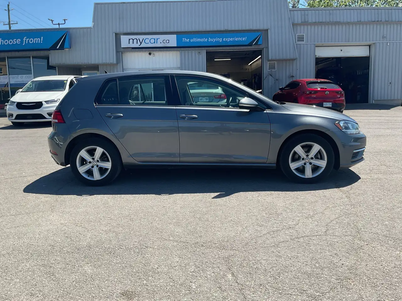 Volkswagen Golf photo Volkswagen Golf