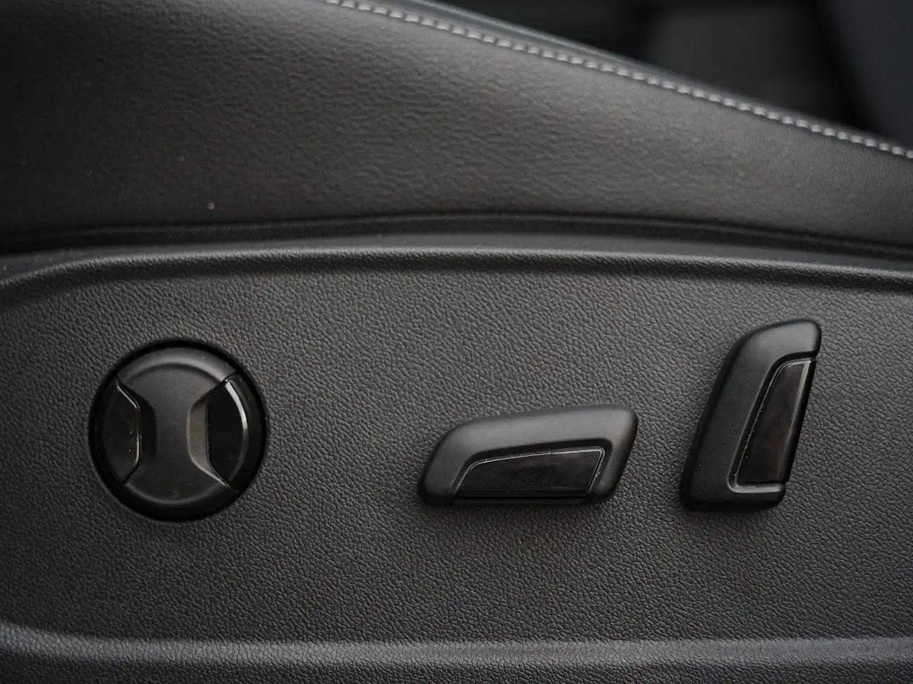 Volkswagen Jetta photo Volkswagen Jetta