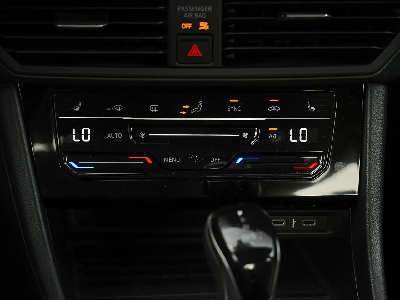 Volkswagen Jetta photo Volkswagen Jetta