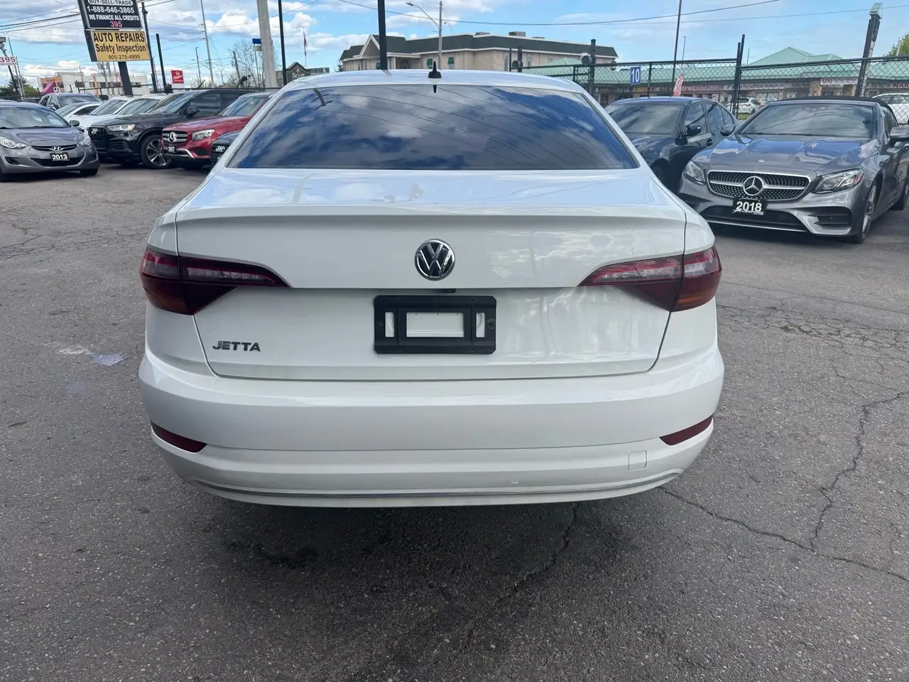 Volkswagen Jetta photo Volkswagen Jetta