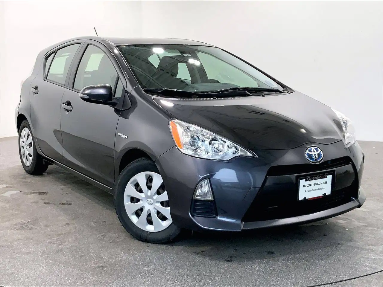 Toyota Prius c photo Toyota Prius c
