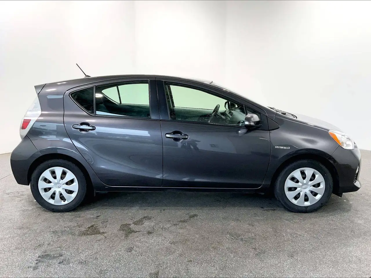 Toyota Prius c photo Toyota Prius c