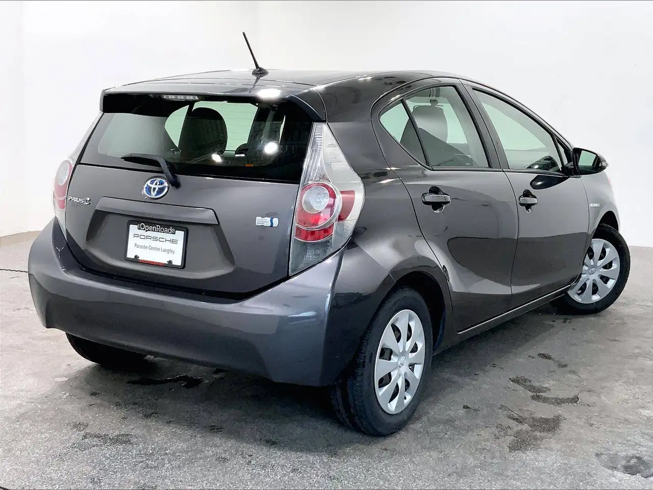 Toyota Prius c photo Toyota Prius c