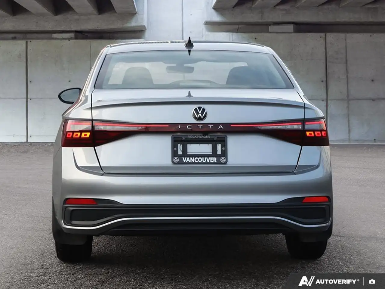 Volkswagen Jetta снимка Volkswagen Jetta