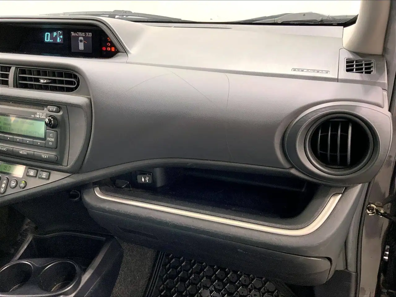 Toyota Prius c photo Toyota Prius c