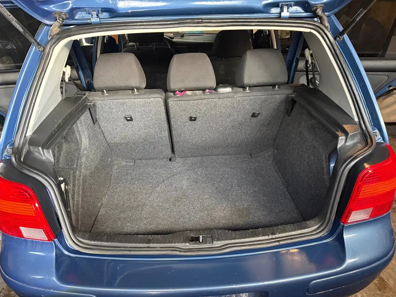 Volkswagen Golf photo Volkswagen Golf
