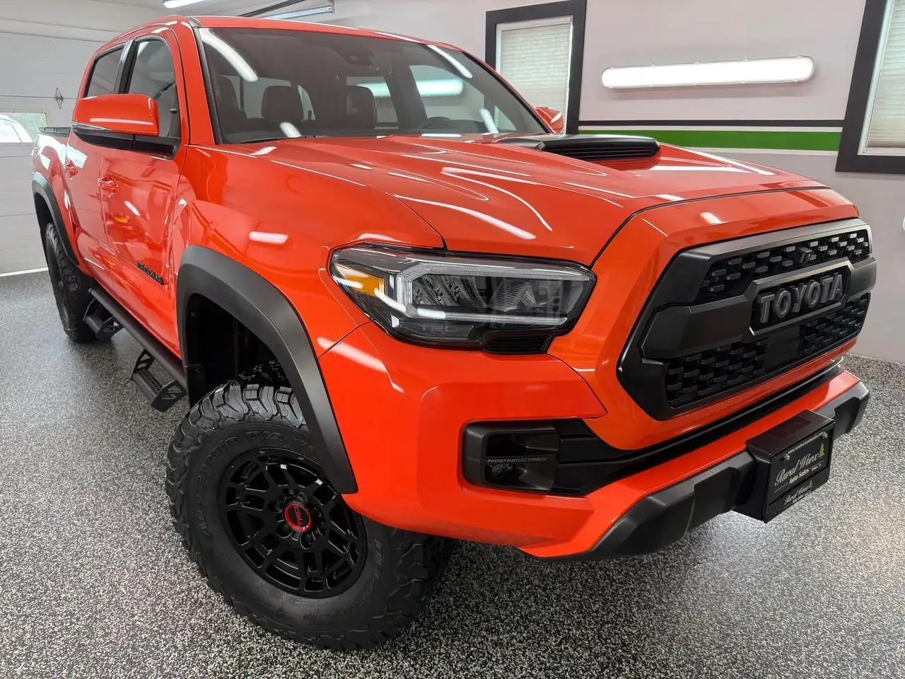 Toyota Tacoma снимка Toyota Tacoma