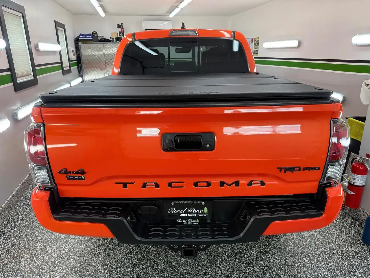 Toyota Tacoma снимка Toyota Tacoma
