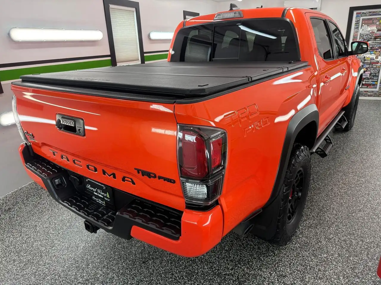 Toyota Tacoma снимка Toyota Tacoma