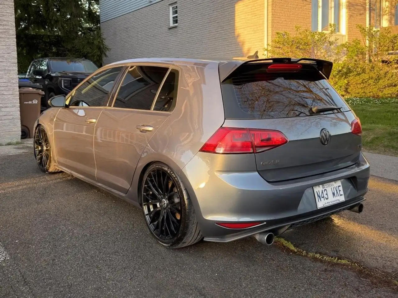 Volkswagen Golf photo Volkswagen Golf
