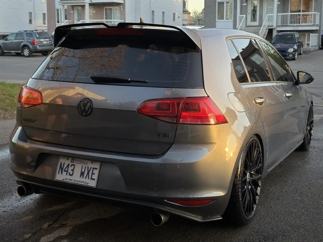 Volkswagen Golf photo Volkswagen Golf