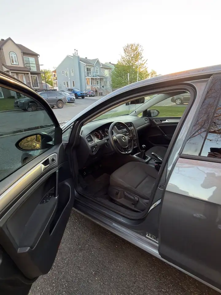 Volkswagen Golf photo Volkswagen Golf