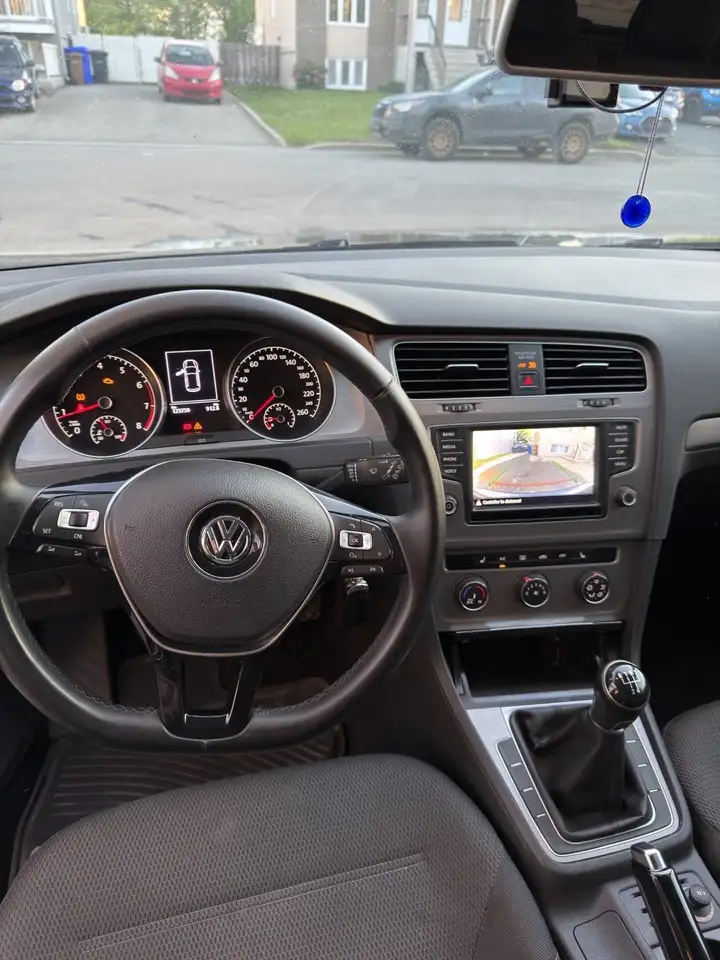 Volkswagen Golf photo Volkswagen Golf