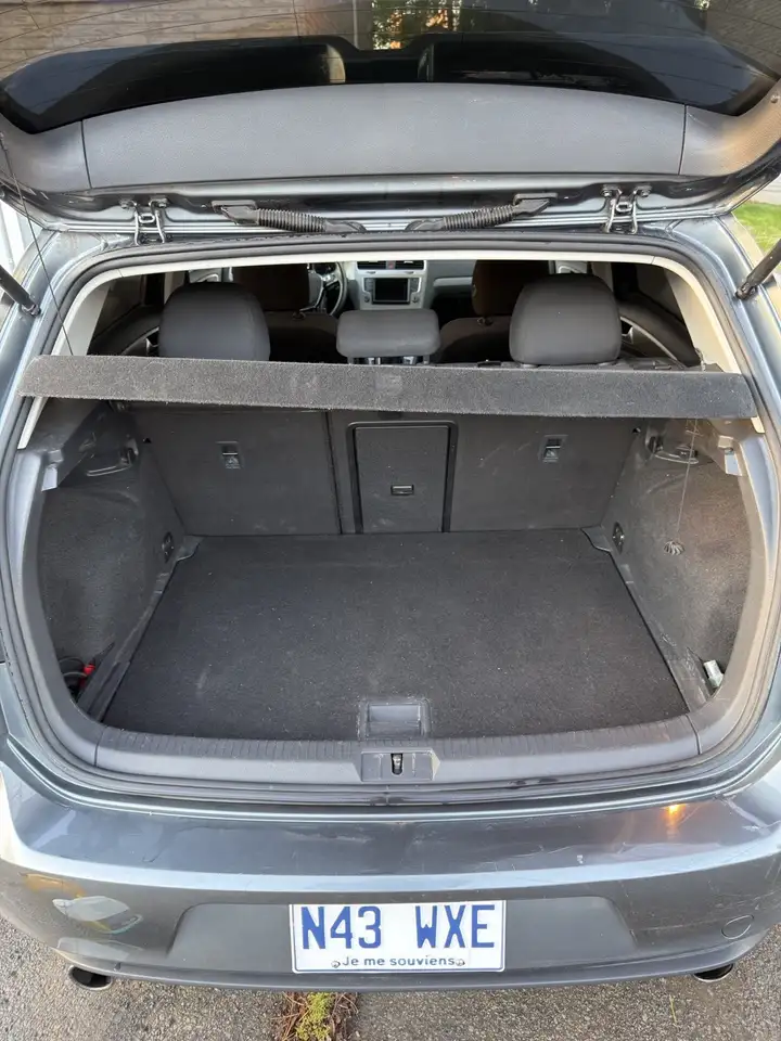 Volkswagen Golf photo Volkswagen Golf