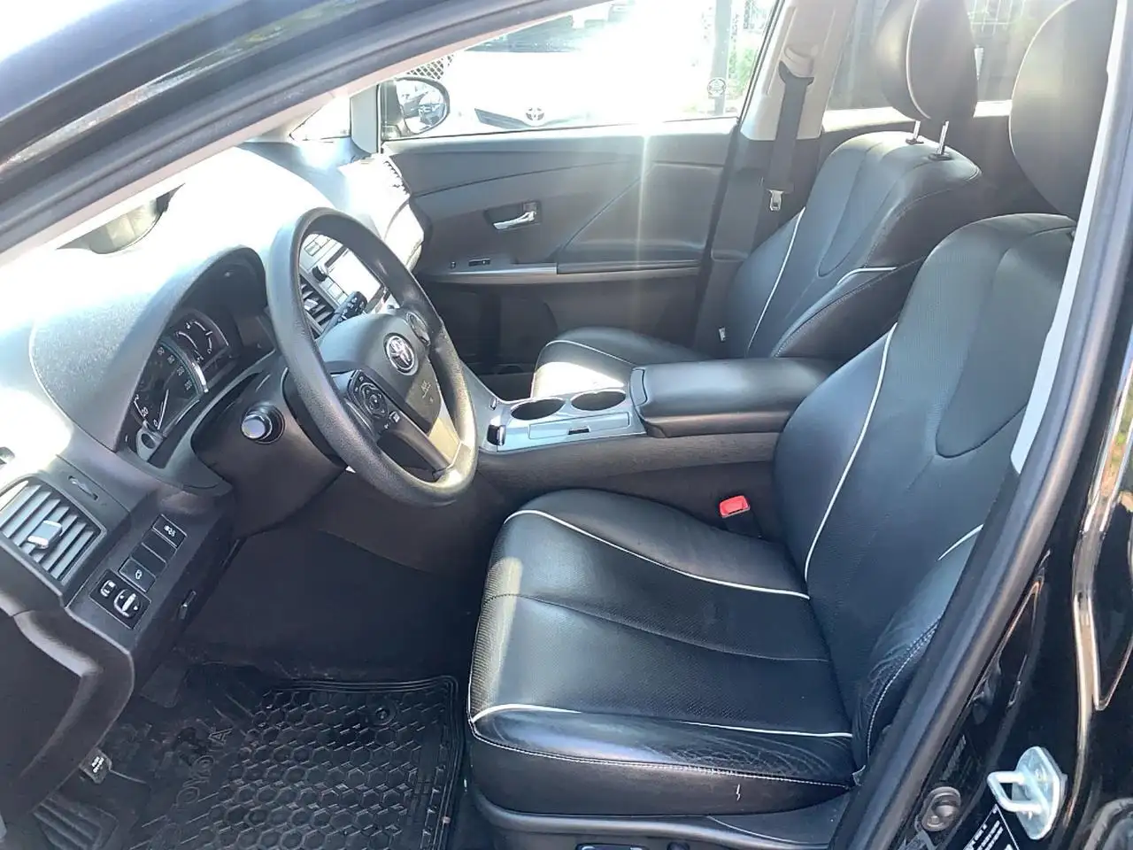 Toyota Venza снимка Toyota Venza