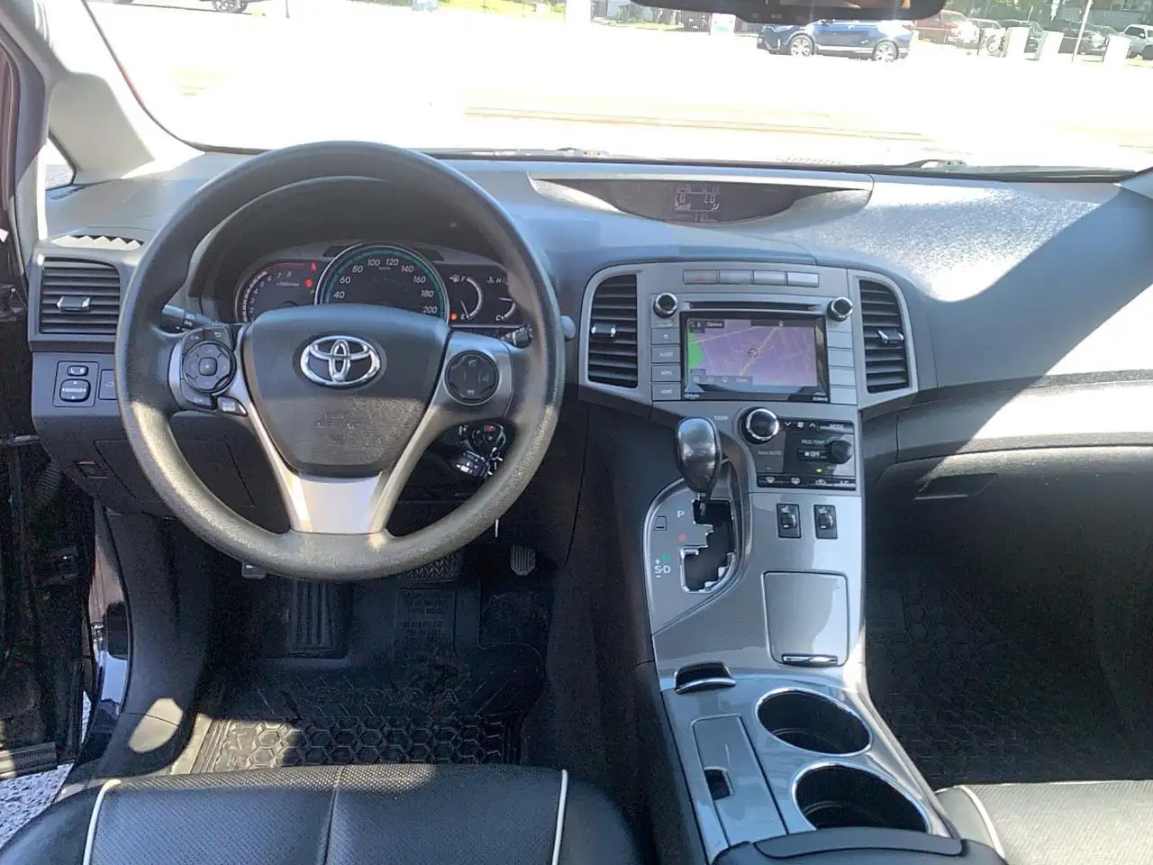 Toyota Venza снимка Toyota Venza
