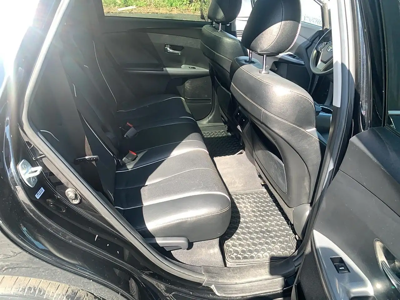 Toyota Venza снимка Toyota Venza