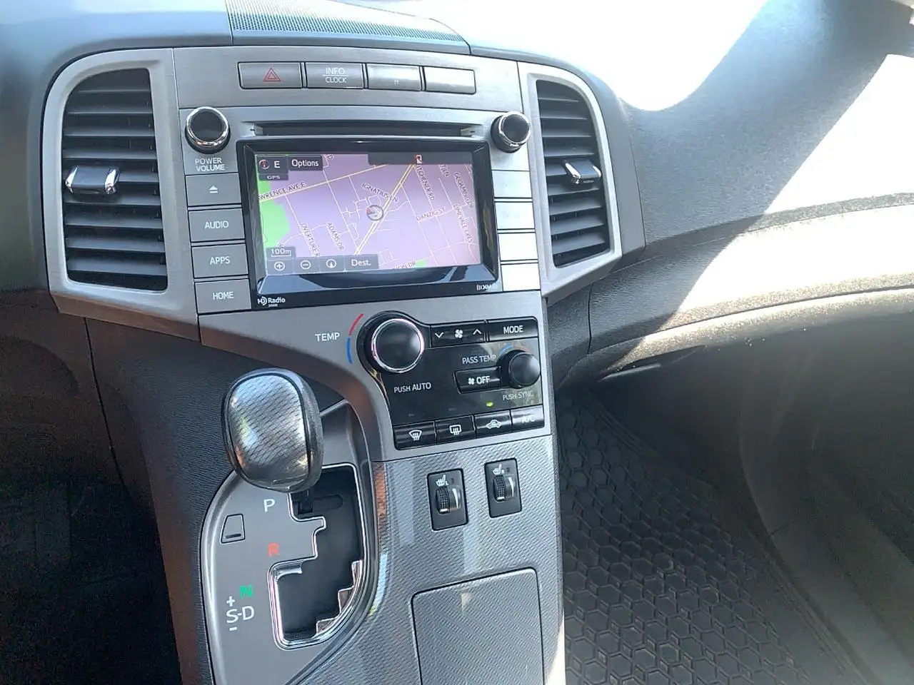 Toyota Venza снимка Toyota Venza