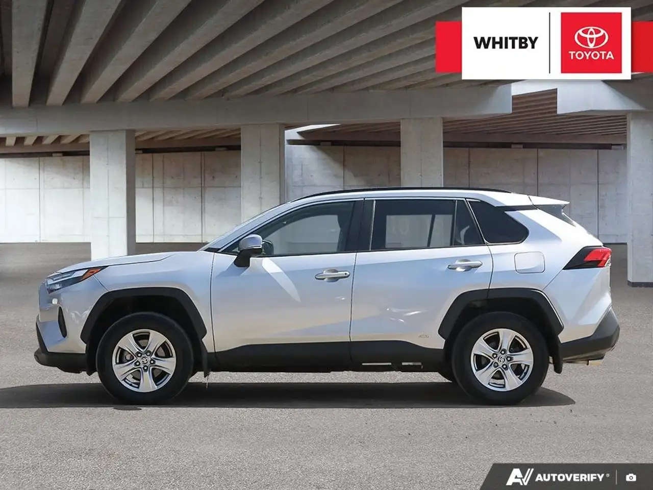 Toyota RAV 4 снимка Toyota RAV 4