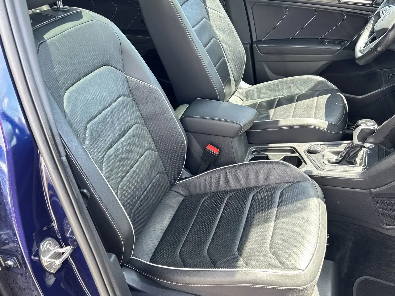 Volkswagen Tiguan photo Volkswagen Tiguan