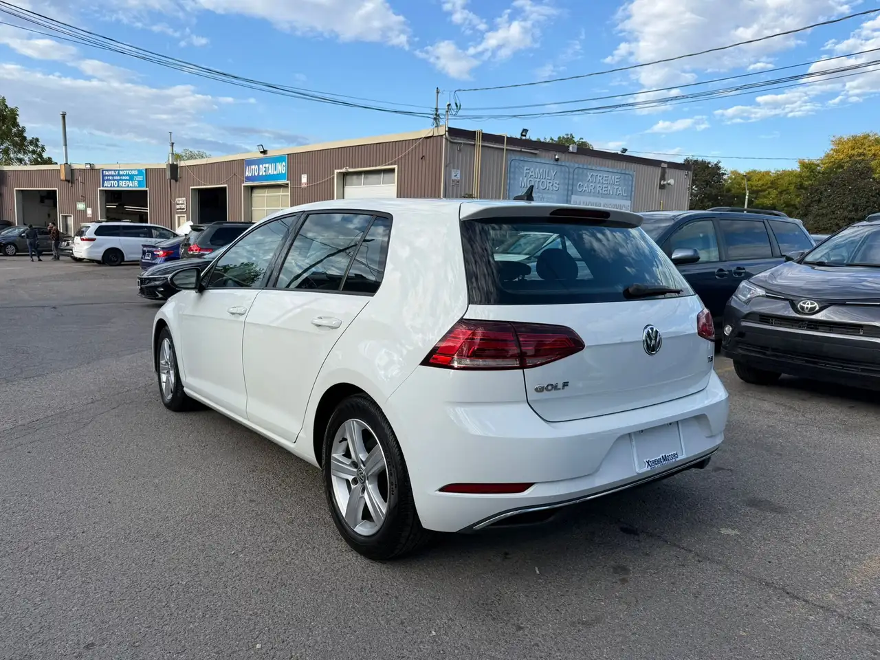 Volkswagen Golf photo Volkswagen Golf