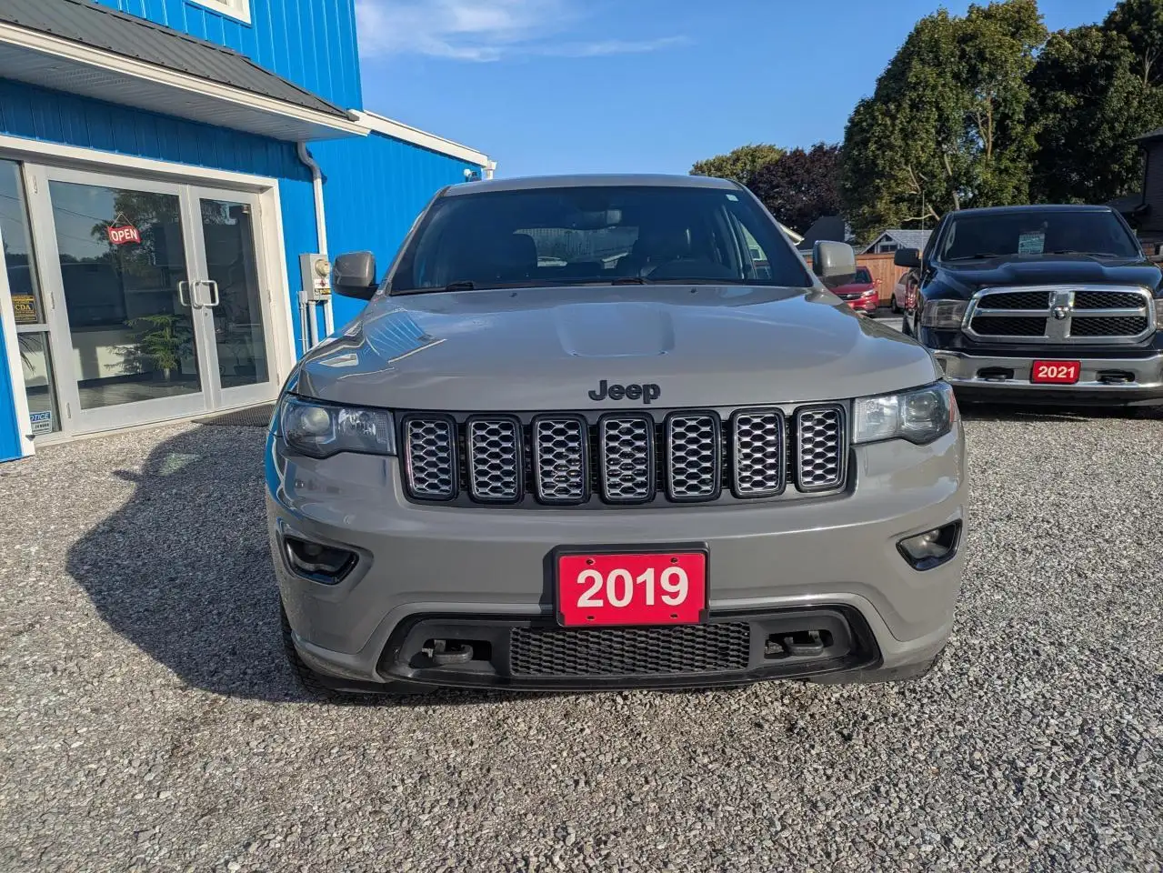 Jeep Grand Cherokee снимка Jeep Grand Cherokee